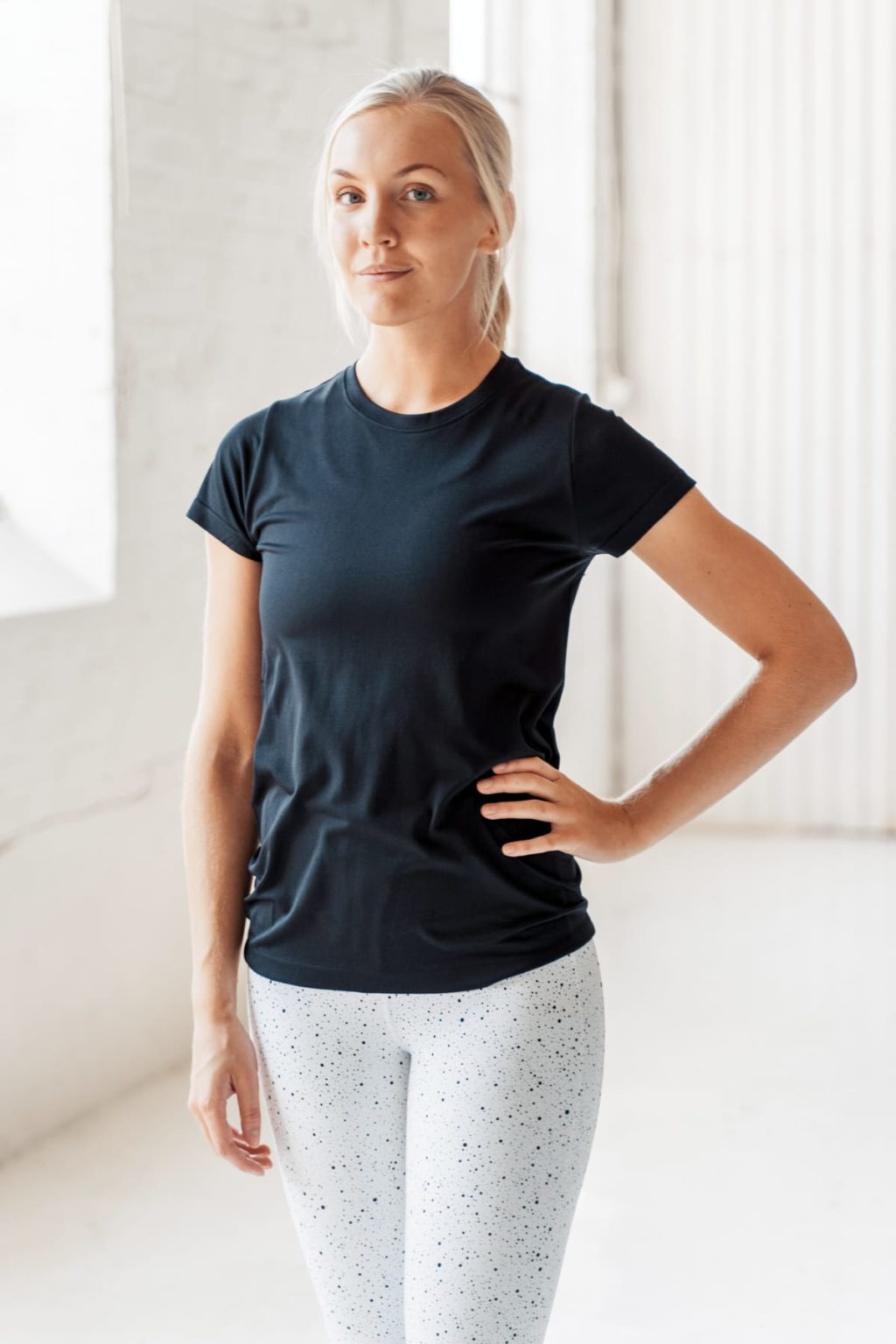Athlecia Julee Seamless T-Shirt, Black