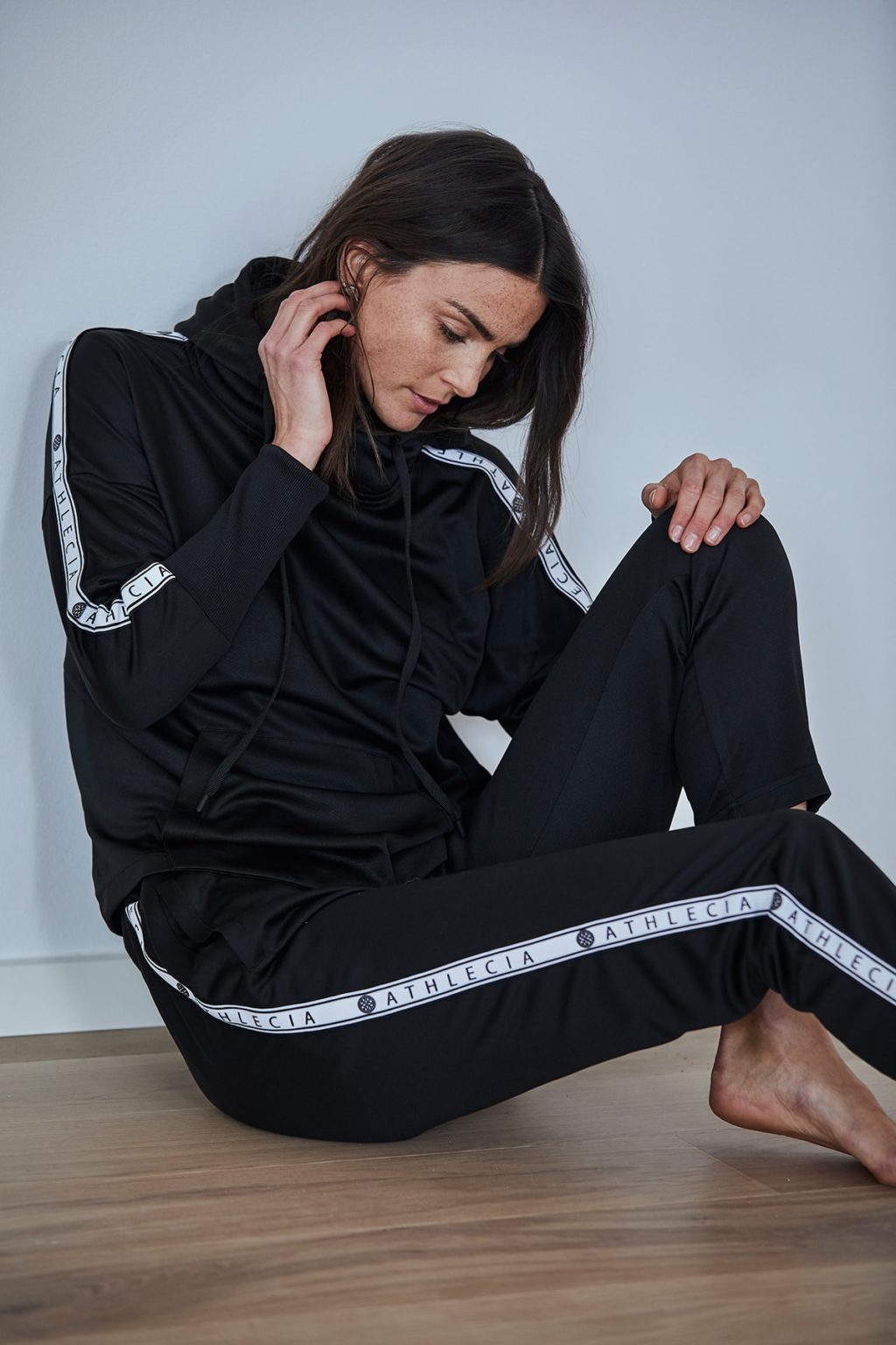 Athlecia Sella Sweatshirt, Black - Bild 2