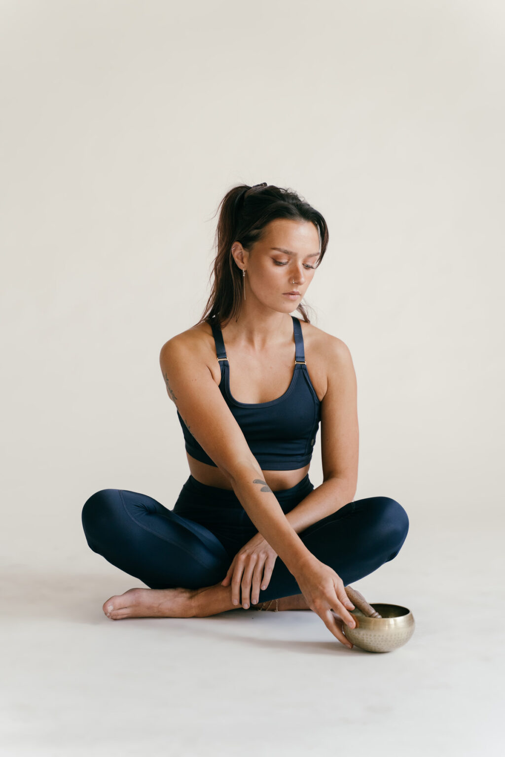 Athlecia Cadidell High Shine Leggings, Dark Sapphire - Bild 2