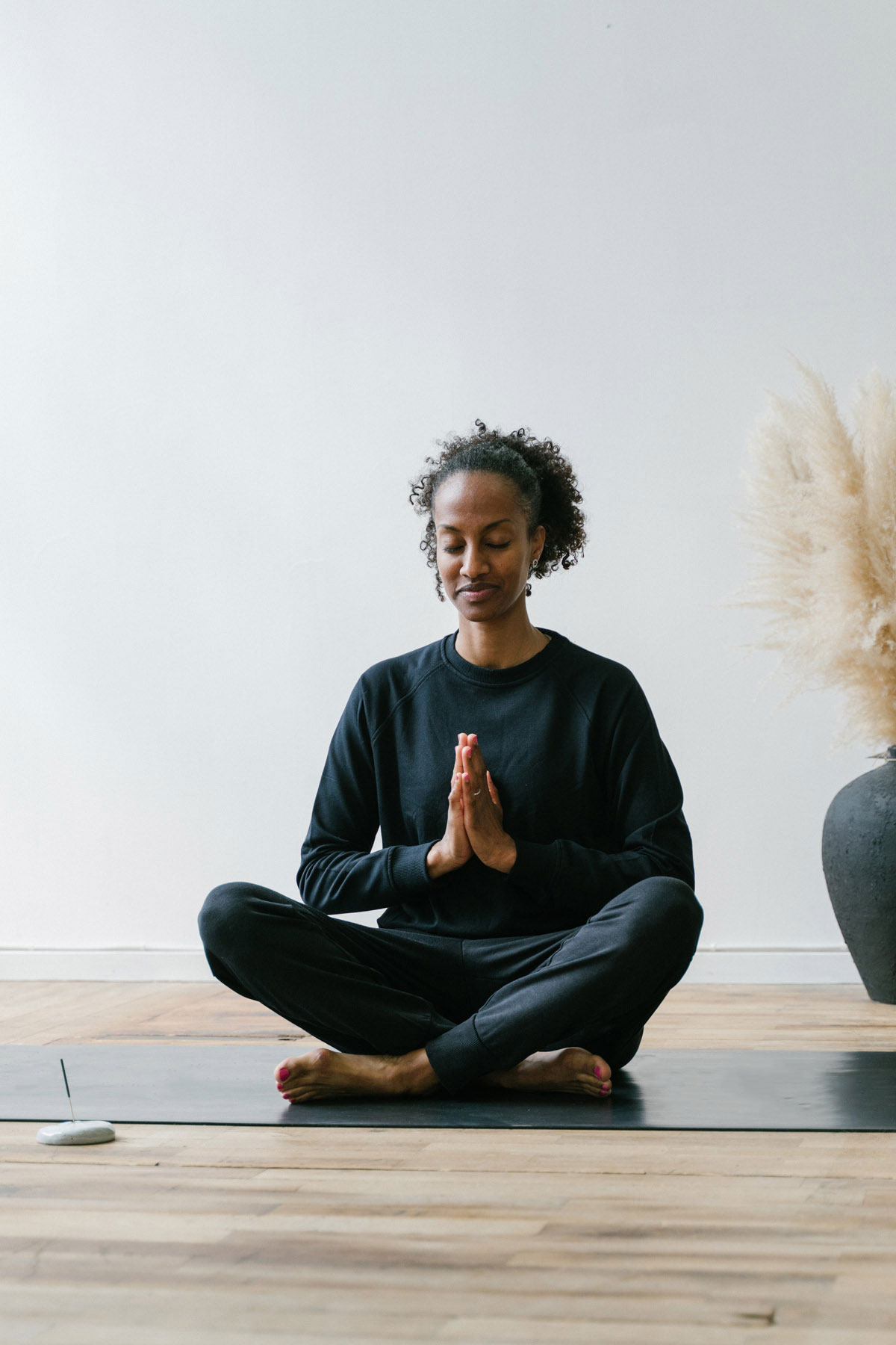 Yuman Yoga Mat Origin 4mm Gold, Coal (Defect) - Image 5