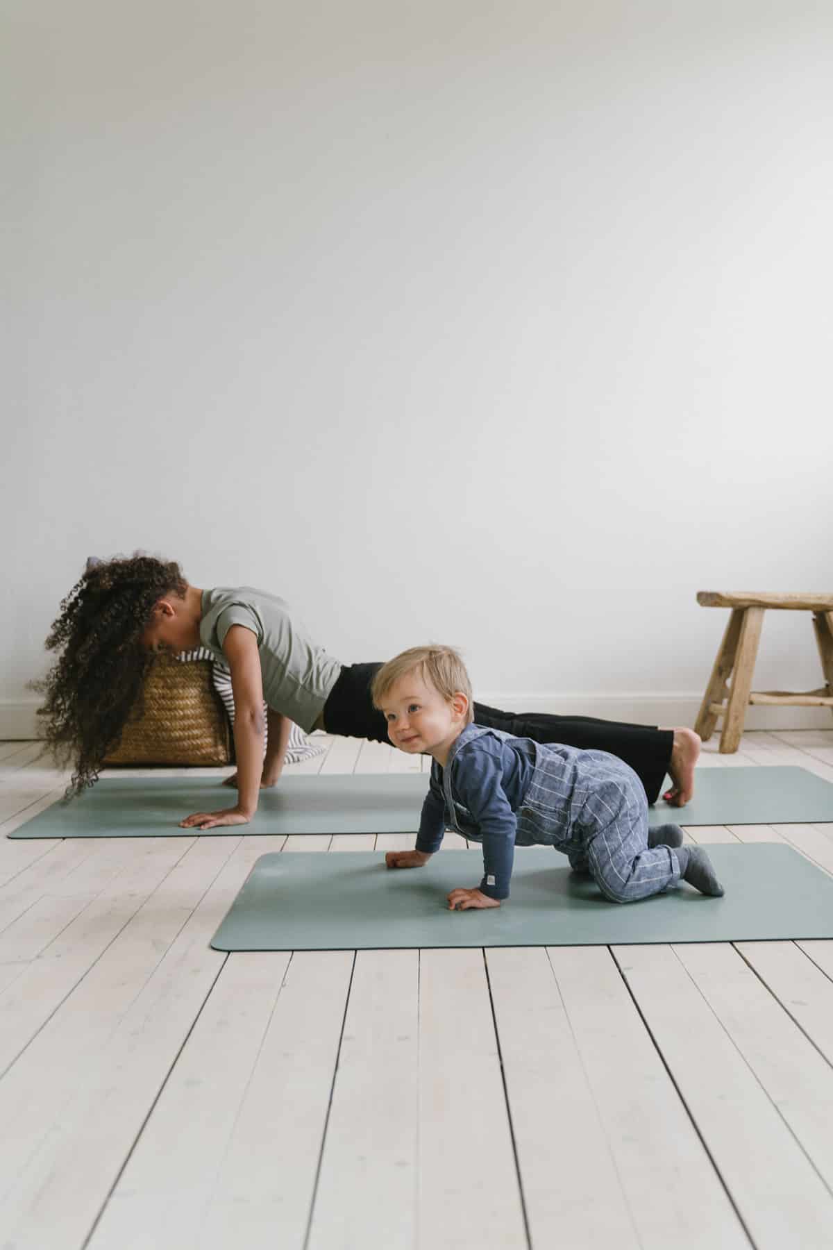 Yuman Yoga Mat Origin Mini 4mm Gold, Sage (Demo) - Image 2