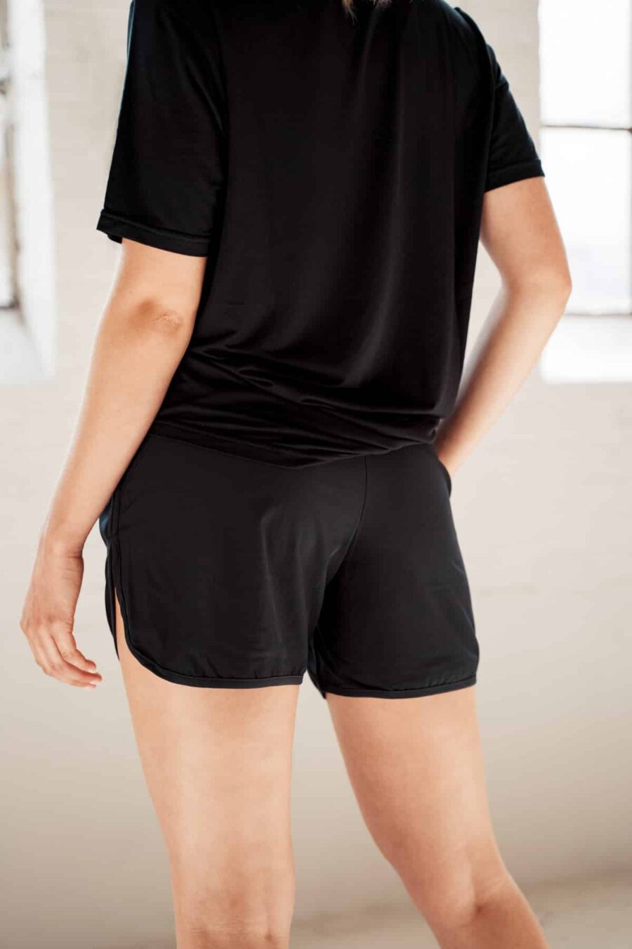 Athlecia Creme Shorts, Black - Image 3