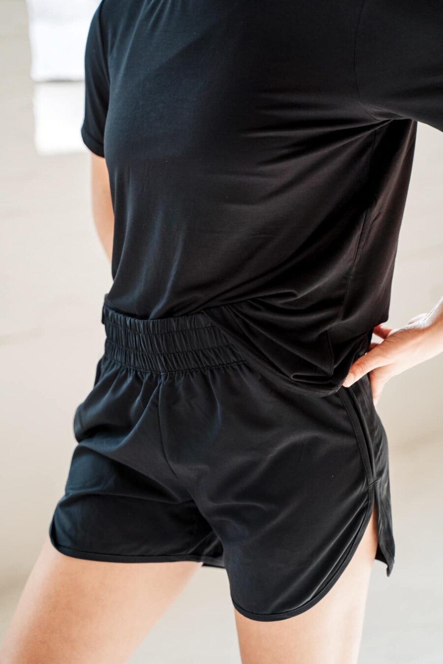 Athlecia Creme Shorts, Black - Image 4