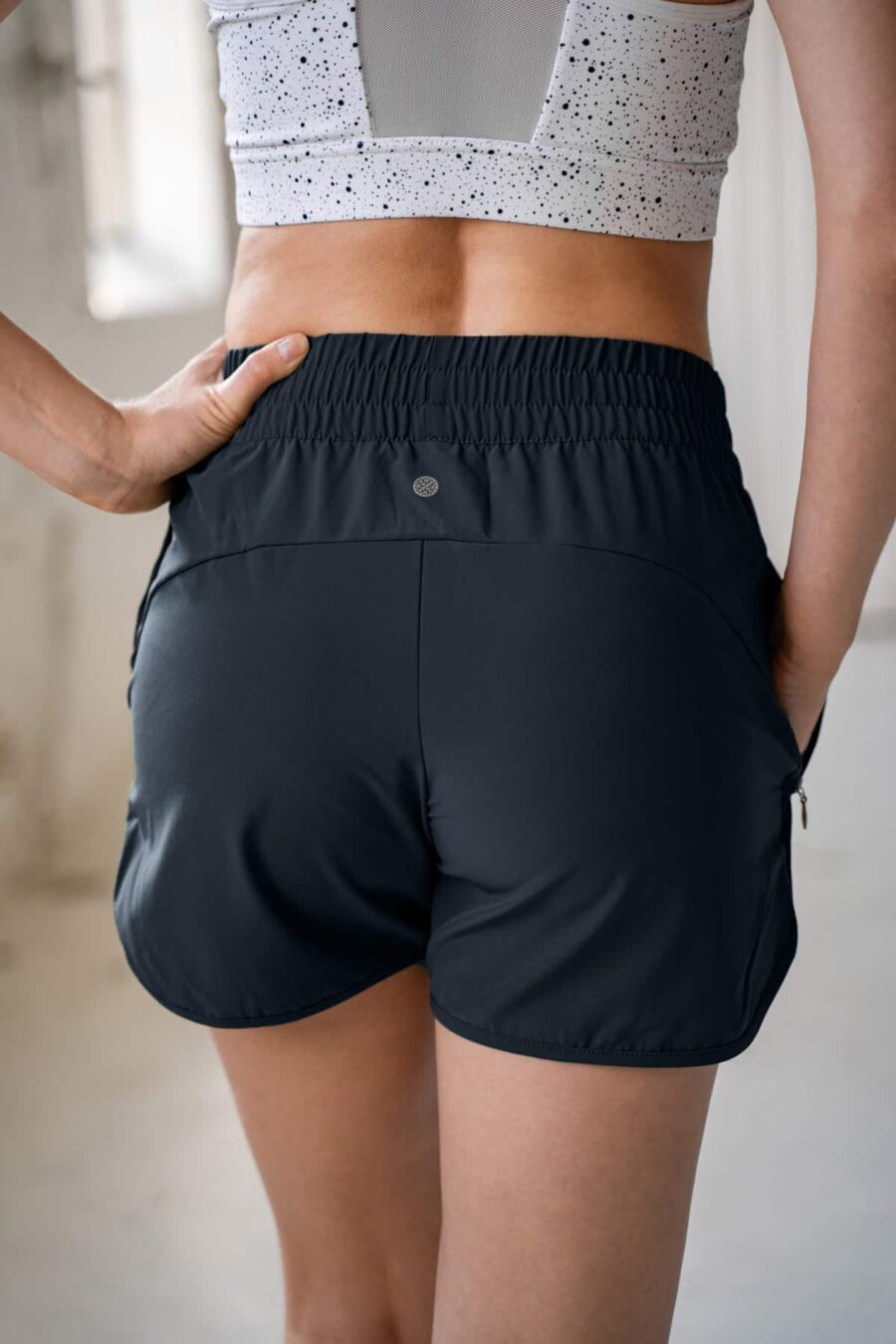 Athlecia Creme Shorts, Dark Sapphire - Image 3