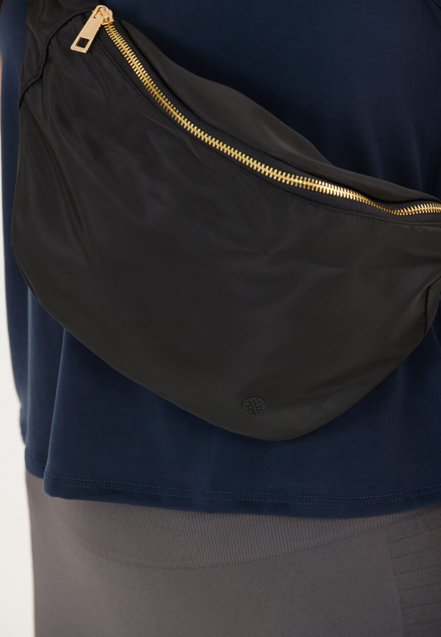 Athlecia Gorluna Versatile Bum Bag, Black - Image 5