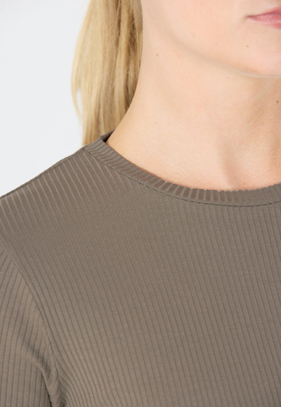 Athlecia Lankae Ribbed Long Sleeve T-Shirt, Walnut - Image 4