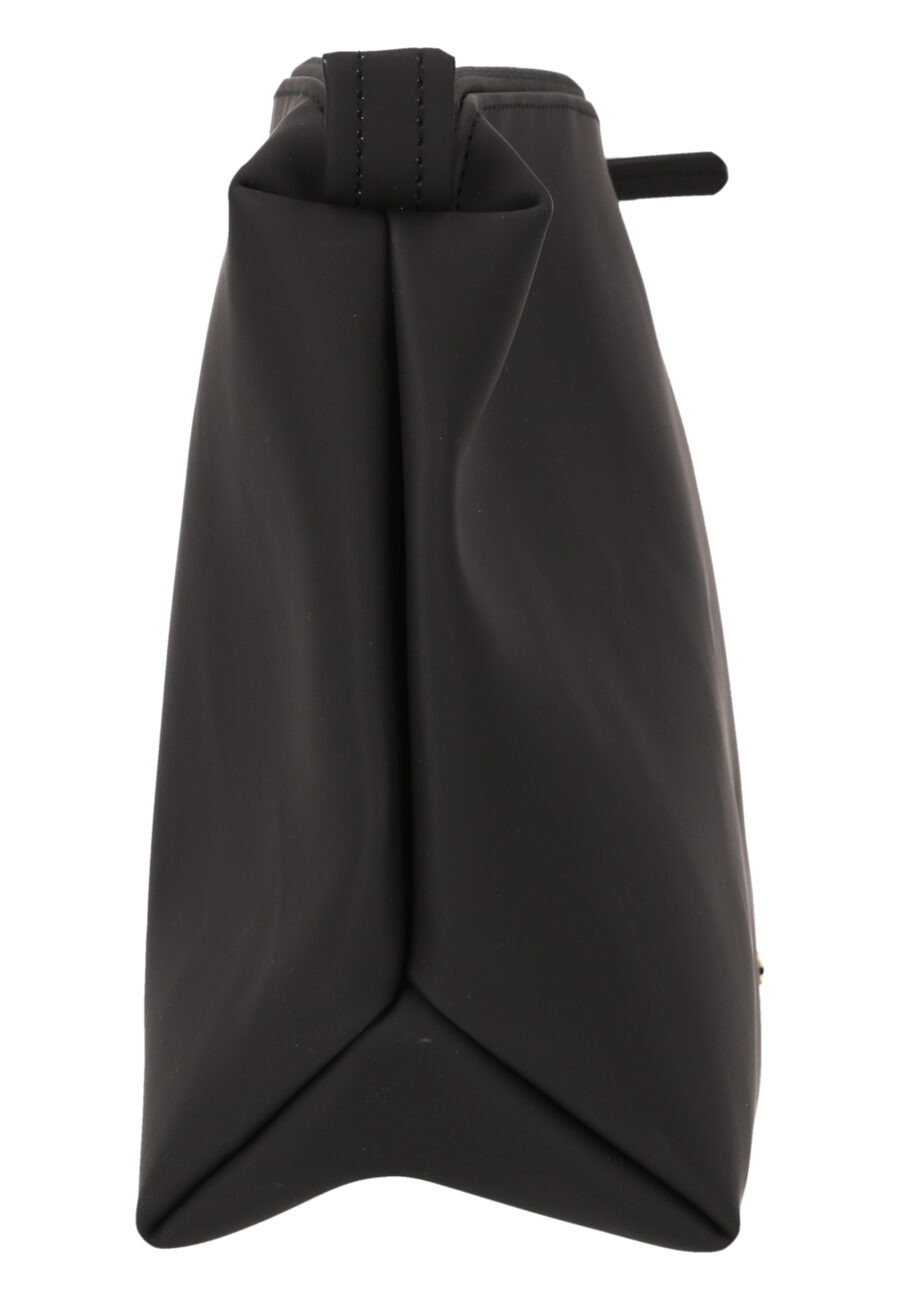 Athlecia Berlina Stylish Toilet Bag, Black - Image 4