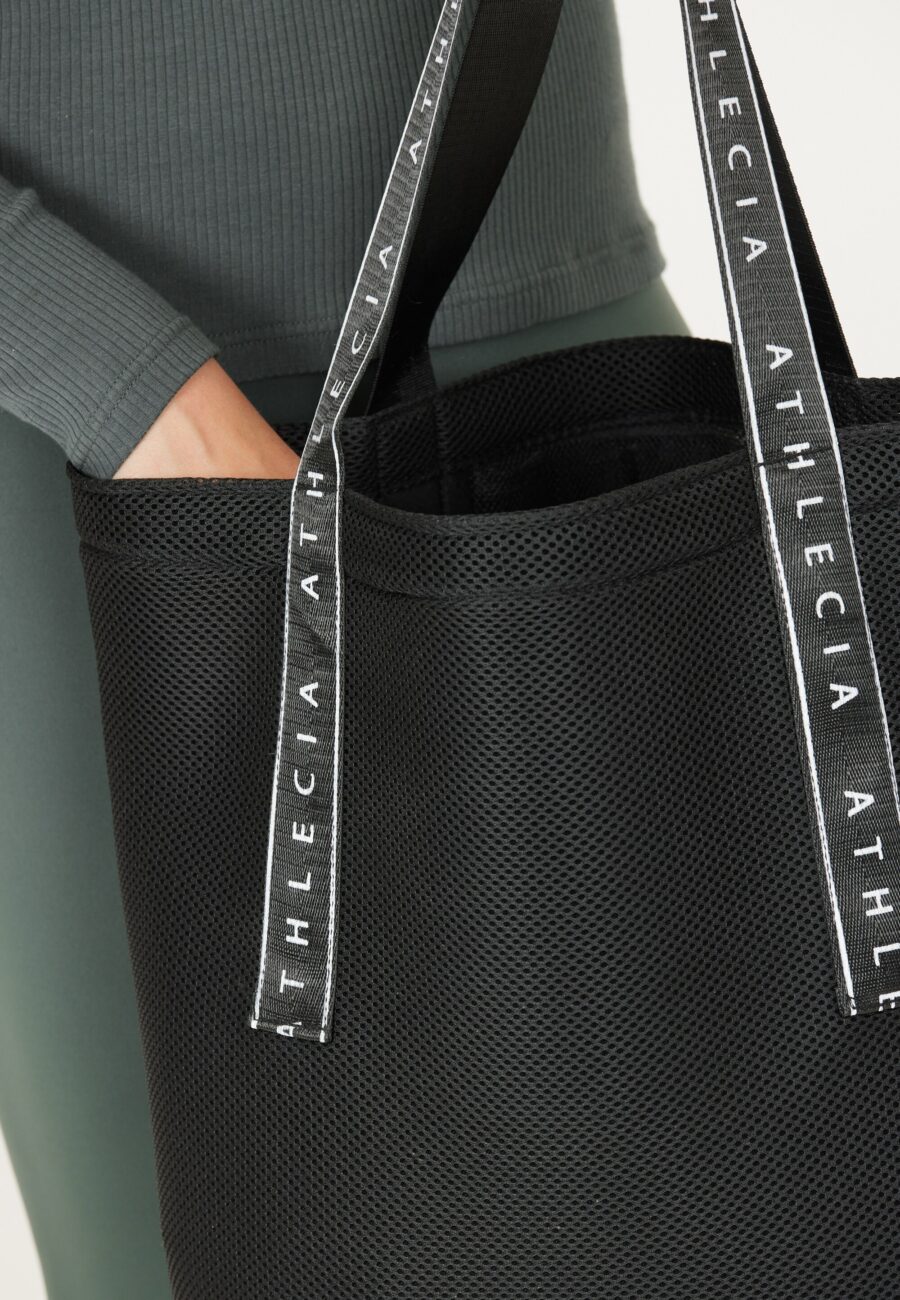 Athlecia Yarrin Multifunctional Carryall Bag, Black - Image 4