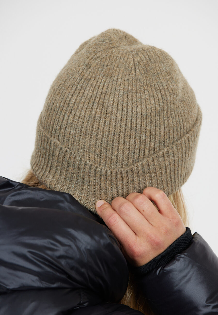 Athlecia Kotoko Warm Knit Beanie Hat, Walnut - Image 6