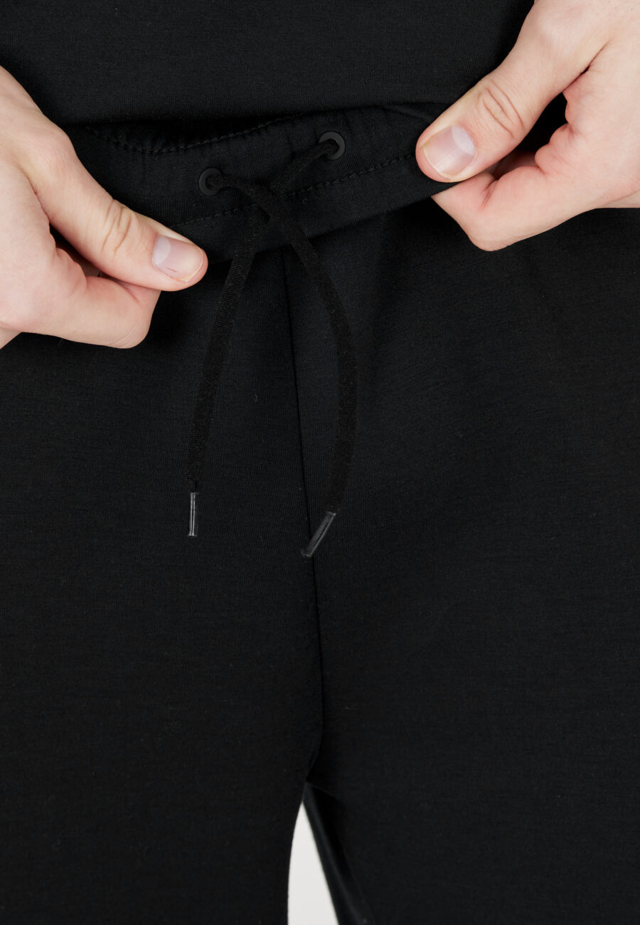 Virtus Taro Technical Performance Pants, Black - Image 9