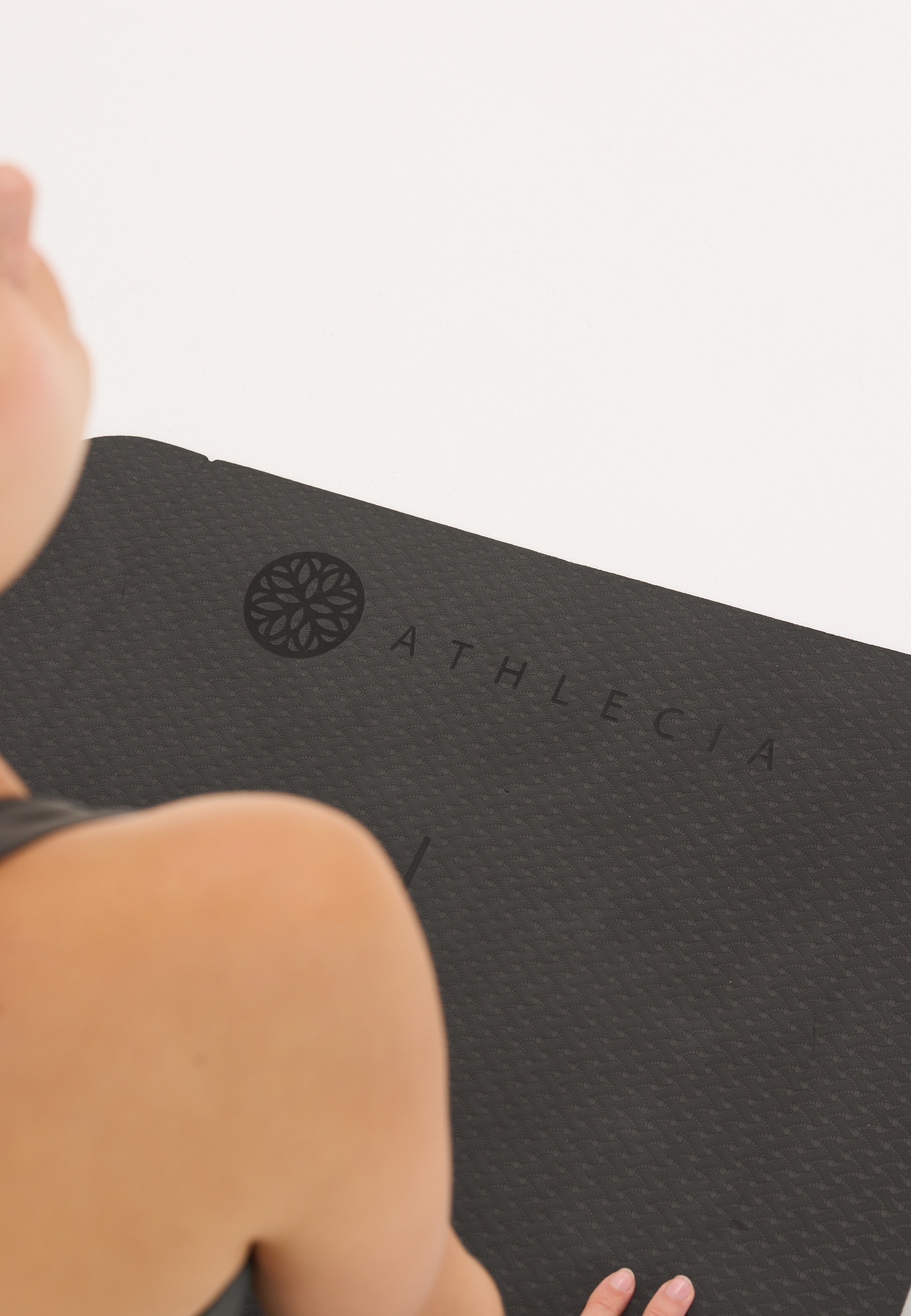 Athlecia Estell Eco-Friendly Yoga Mat, Black - Image 5