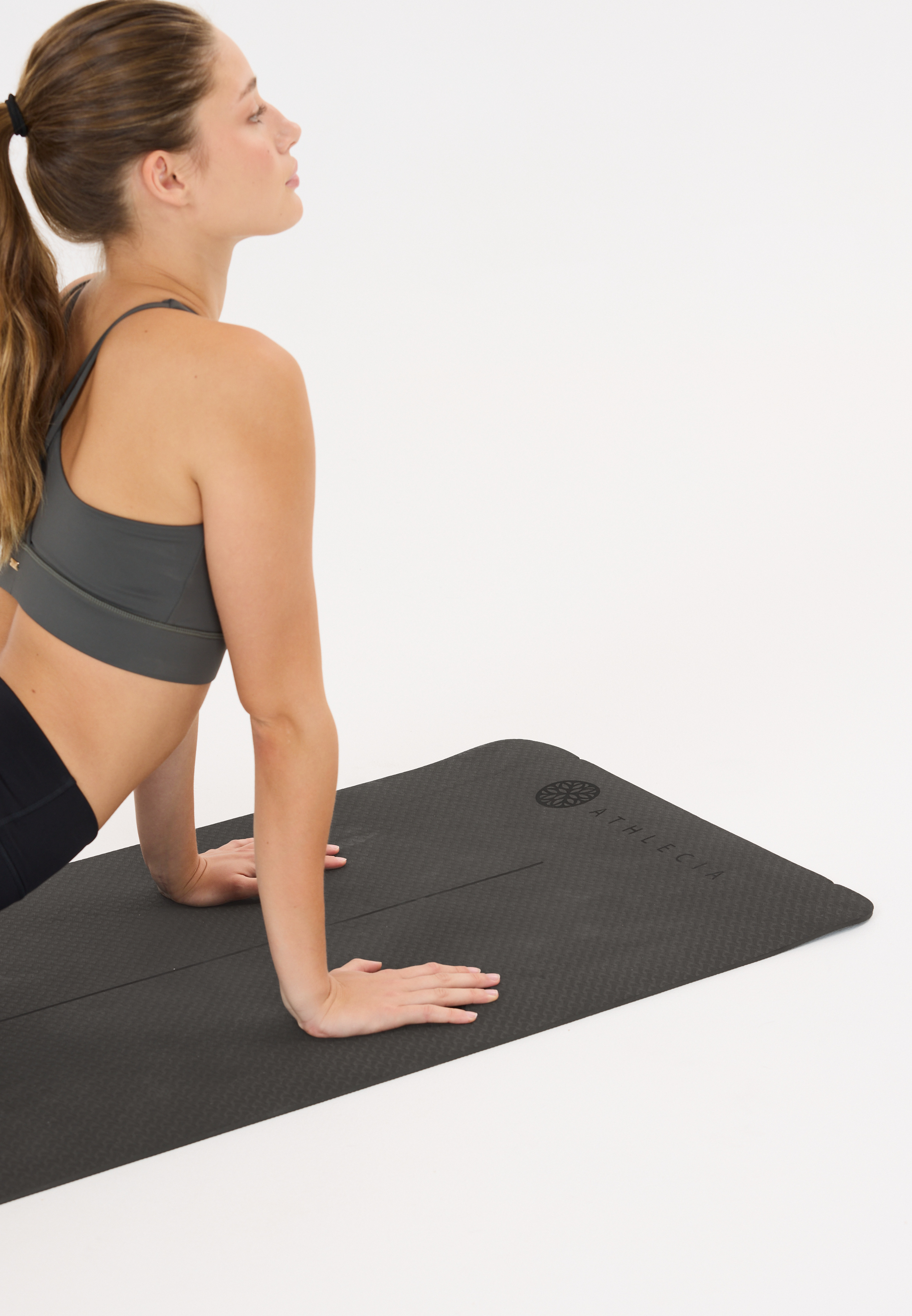 Athlecia Estell Eco-Friendly Yoga Mat, Black - Image 4