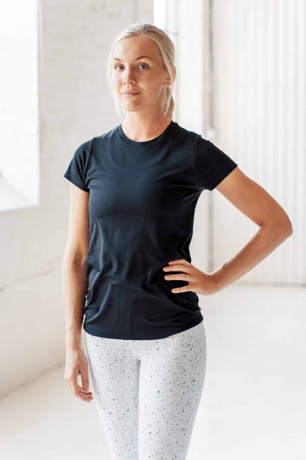 Athlecia Julee Seamless T-Shirt, Black