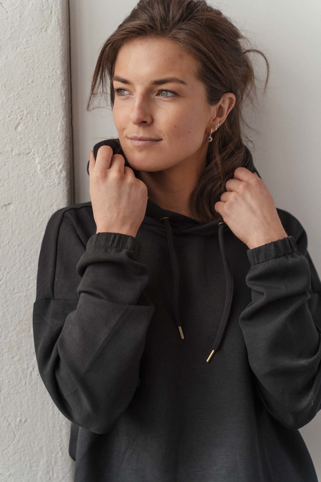 Athlecia Namier Hoodie, Black