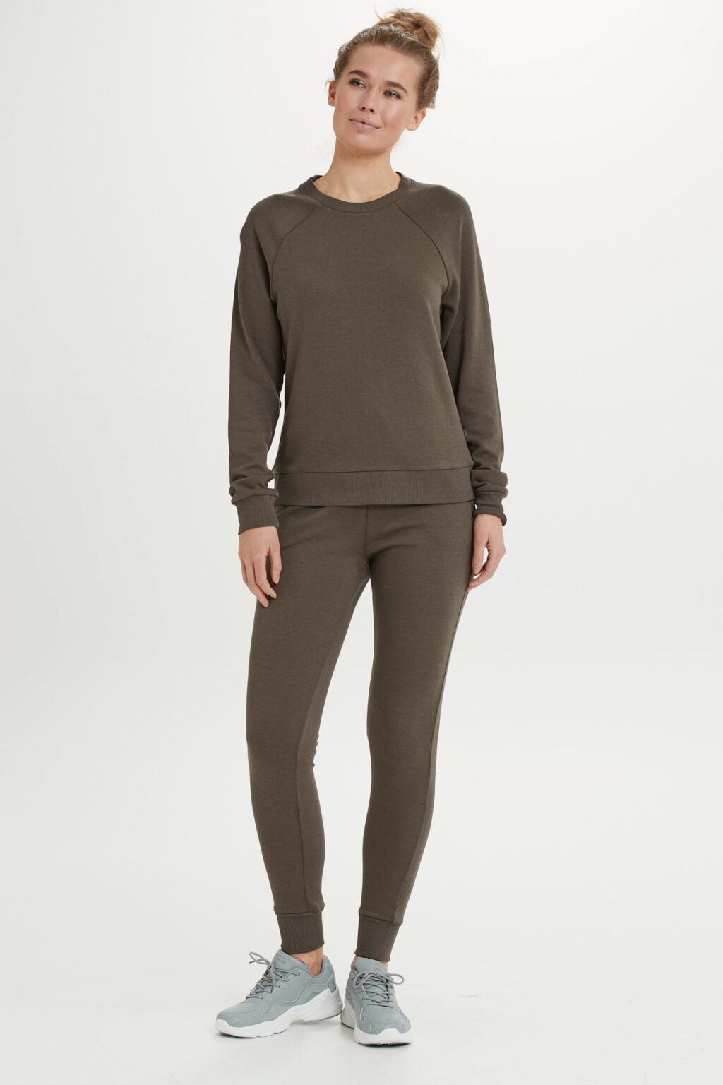 Athlecia Niary Set, Olive - Image 8