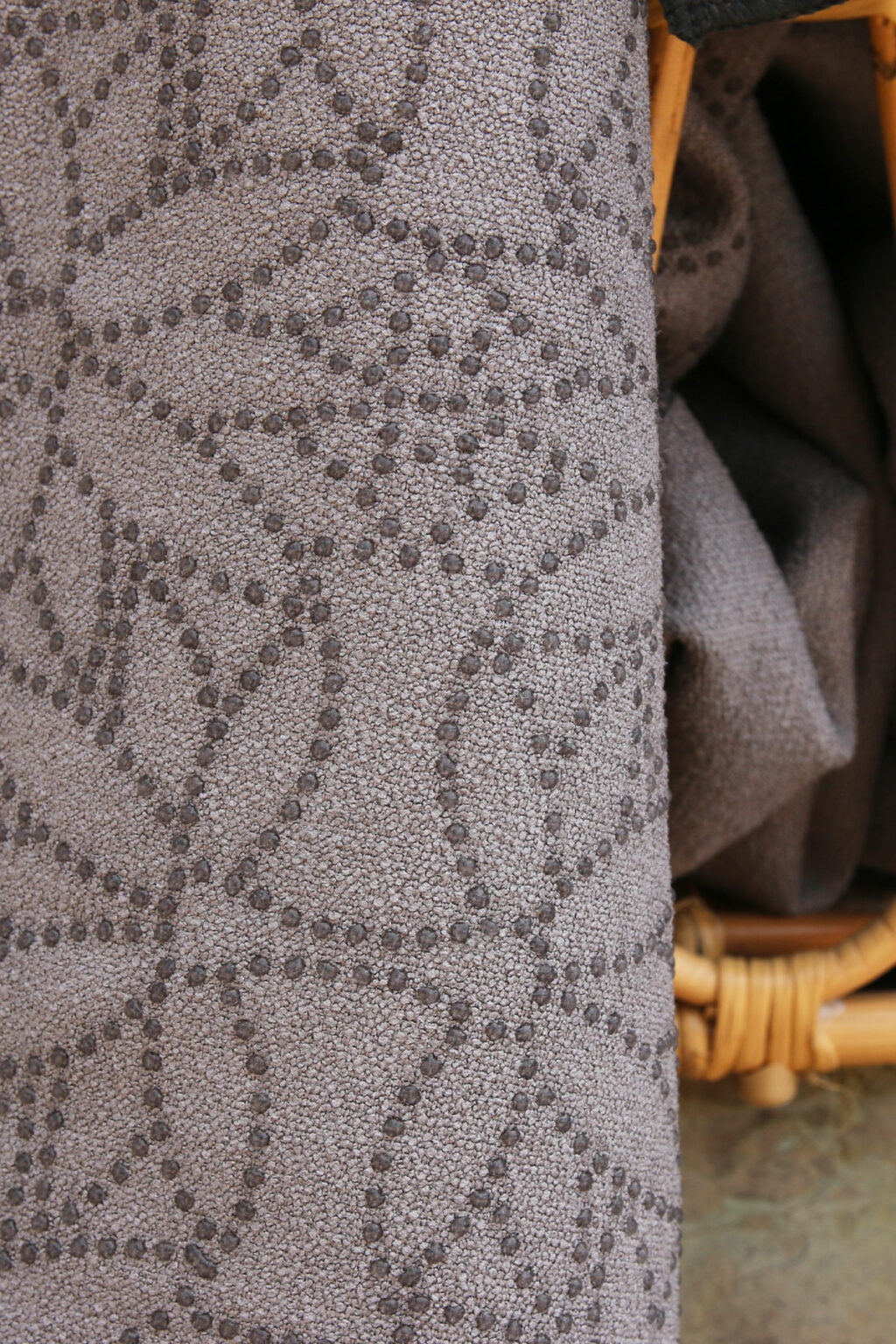 Athlecia Kowl Yoga Towel, Grey - Image 2