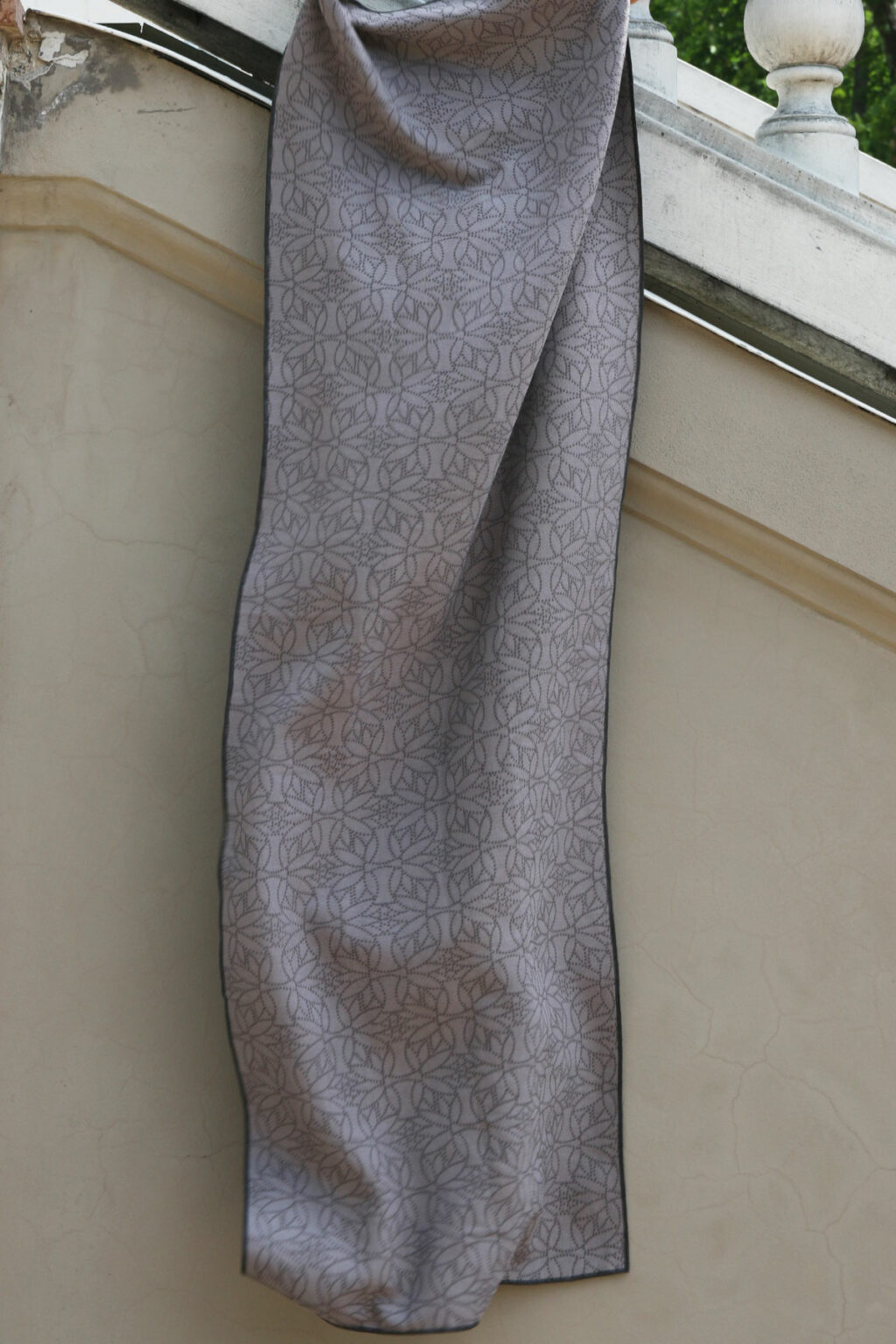 Athlecia Kowl Yoga Towel, Grey - Image 4