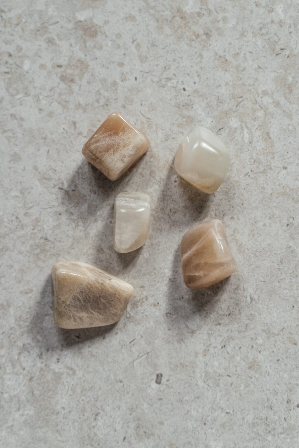 Yuman Crystal Moonstone - Image 5
