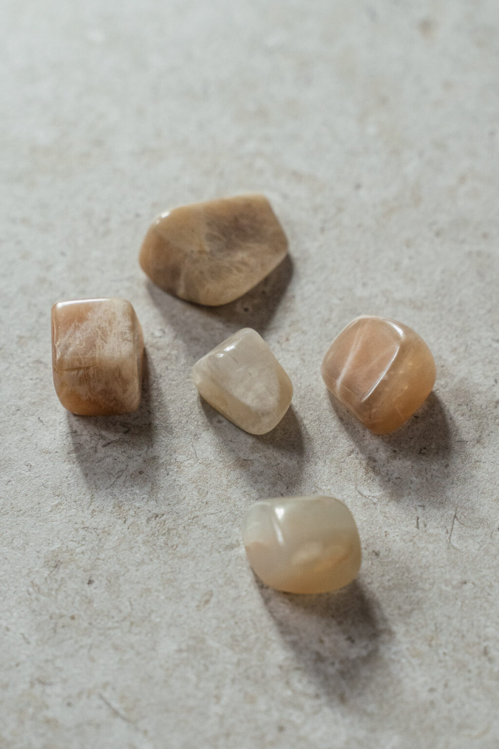 Yuman Crystal Moonstone