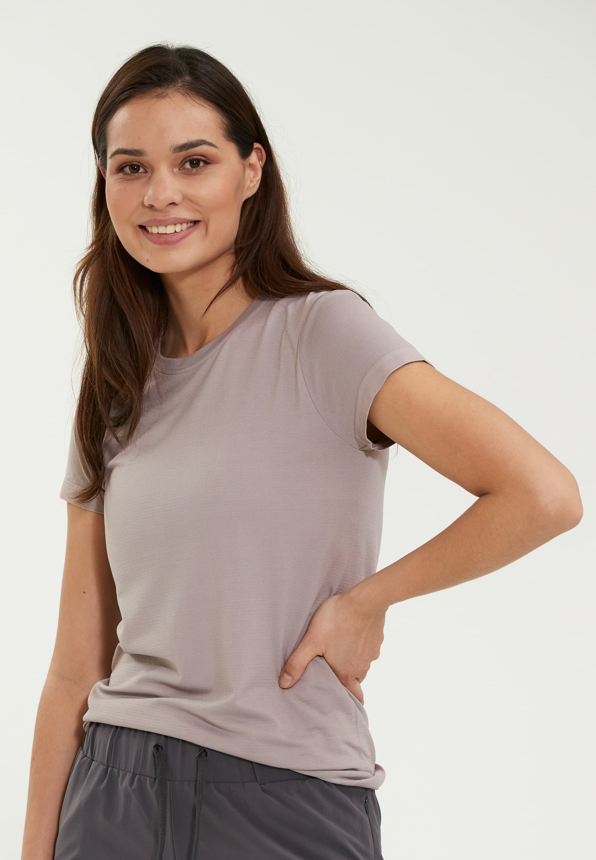 Athlecia Julee Seamless T-Shirt, Gull Gray - Image 7